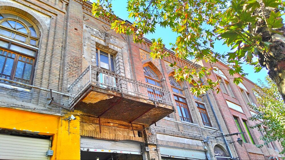 ساختمانهای شهر تهران دوستدار محیط زیست میشوند