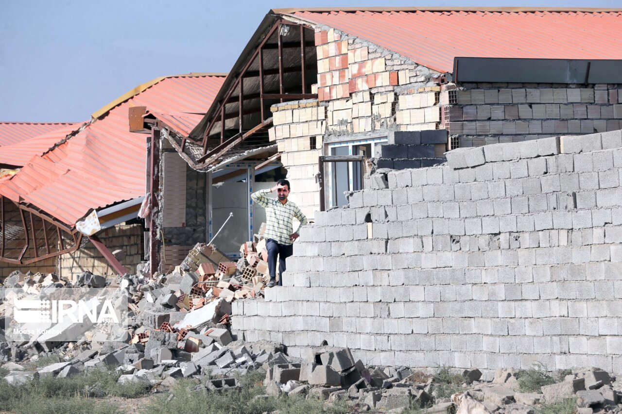 ساخت‌وسازهای غیرمجاز منطقه خلازیر تخریب می‌شود