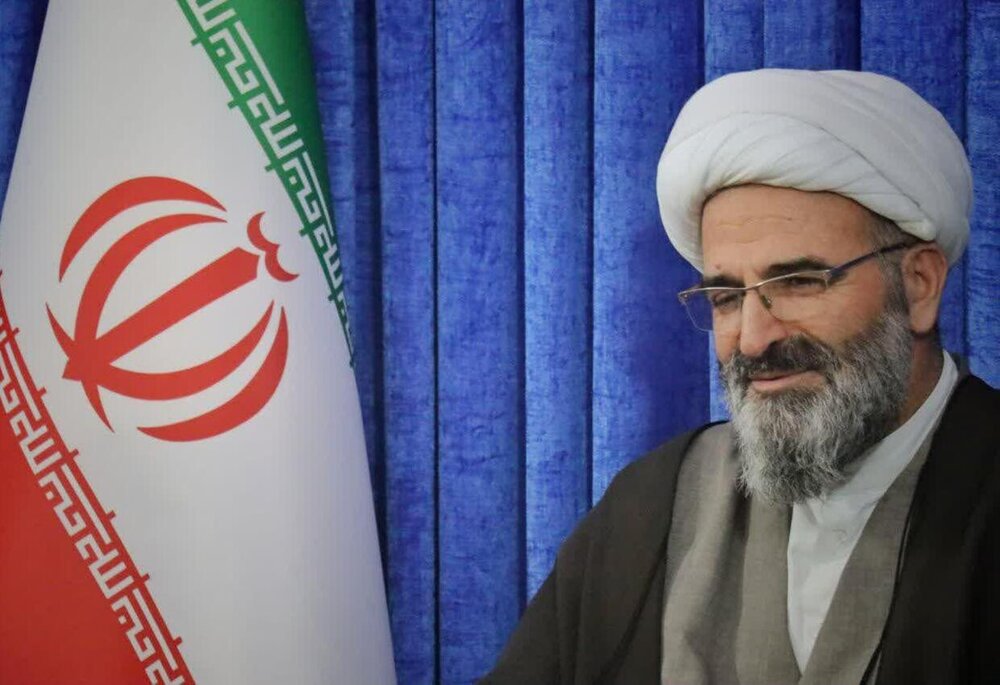 سازمان بازرسی با مفاسد اقتصادی برخورد قاطع داشته باشد