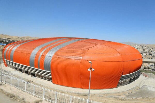 سالن ورزشی ۲۲ گولان سنندج به بهرهبرداری رسید