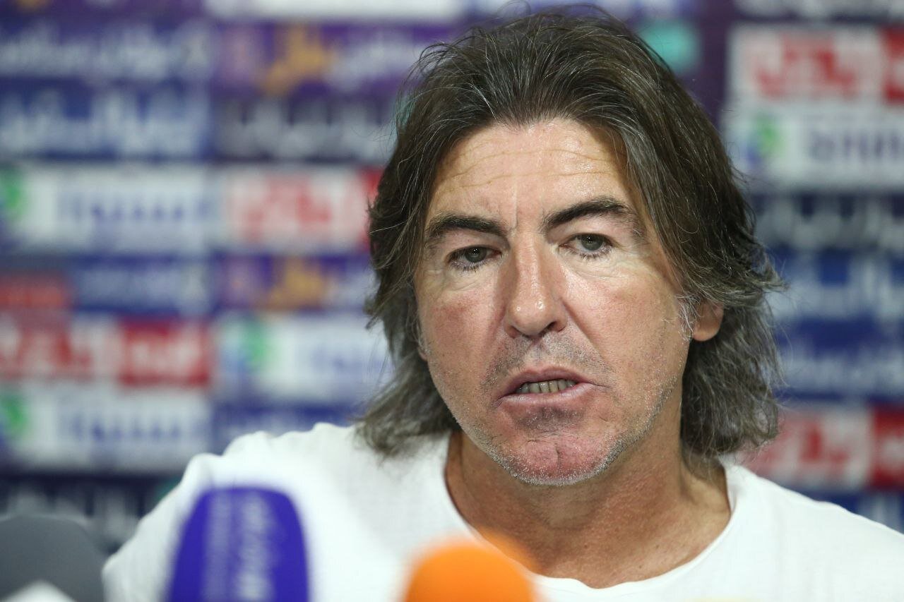 ساپینتو با چهره درهم ورزشگاه آزادی را ترک کرد!