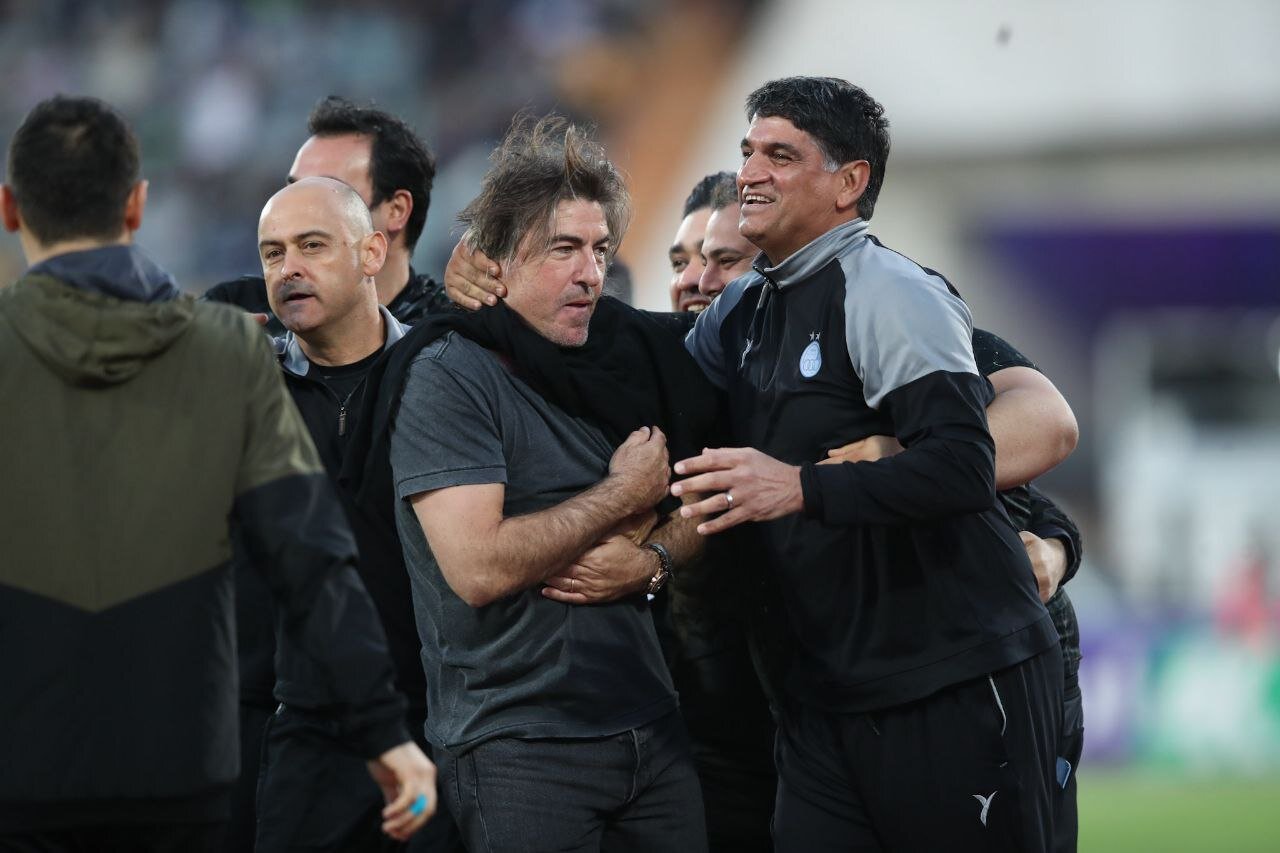 ساپینتو با ۱+۴ دستیار در استقلال