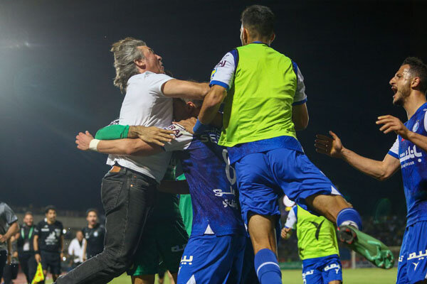 ساپینتو: برخی بازیکنان خودشان نبودند/ به خاطر نتیجه ناراحتهستم!