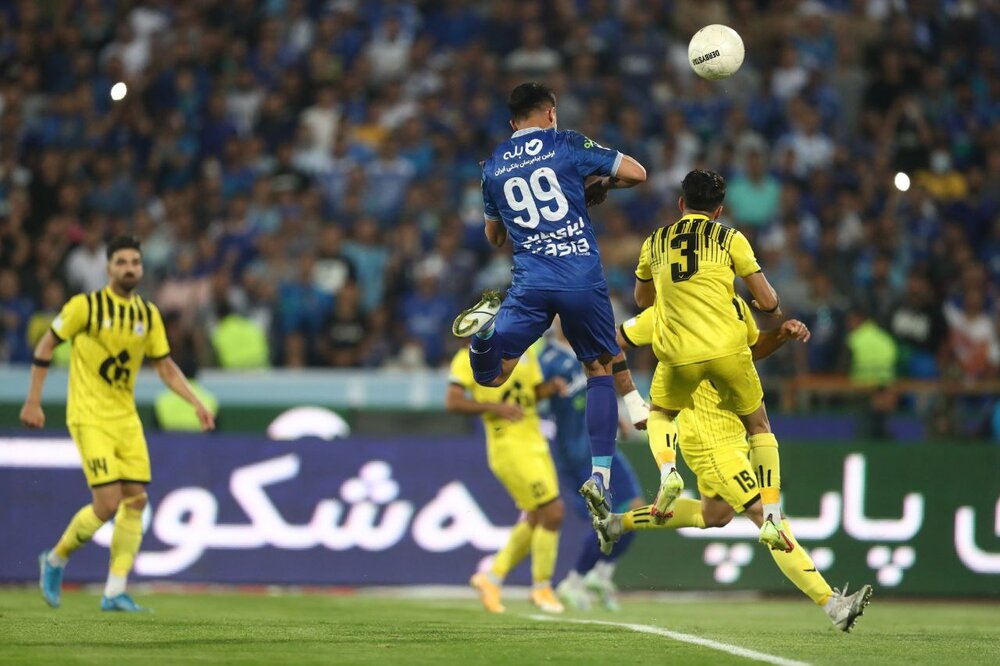 «ساپینتو» را زود قضاوت نکنیم/ استقلال میتواند قهرمان شود