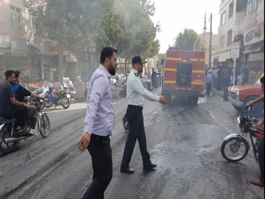 ساکنان ساختمان مسکونی تجاری دچار حریق در مریوان نجات یافتند