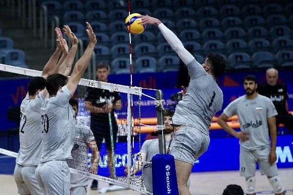 سختگیری پائز در تمرین تیم ملی/ دیدار کولاکوویچ با شاگردان قدیمی