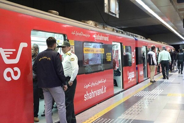 سرقت ۱ میلیارد تومانی از سالمندان در مترو تهران