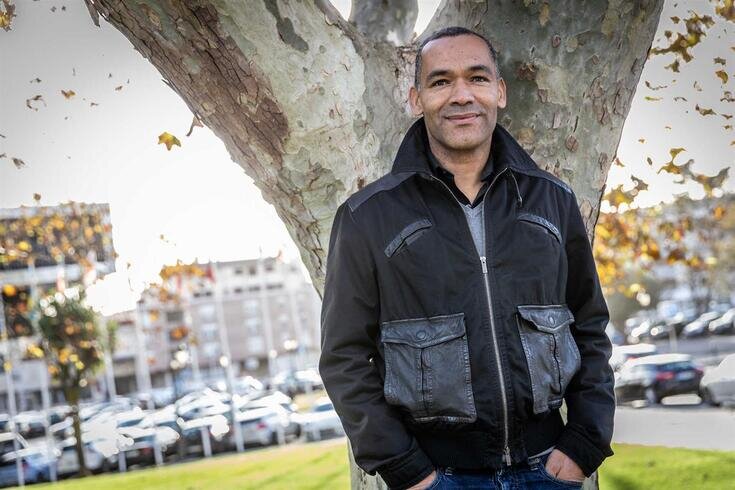 سرمربی استقلال گفت بازی با سپاهان جنگ است/نمیخواستم به ایران بروم