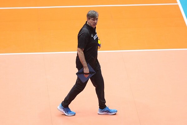 سرویسهای موجی و پرشی عامل پیروزی ژاپن برابر ازبکستان بود