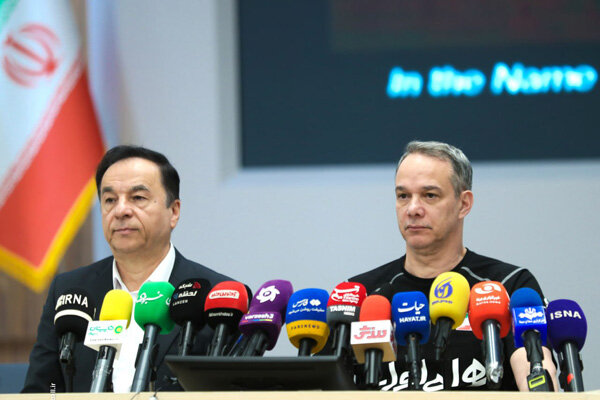 سفارشی بودن من توهین به والیبال است/ هرکس مخالف من است نیاید!