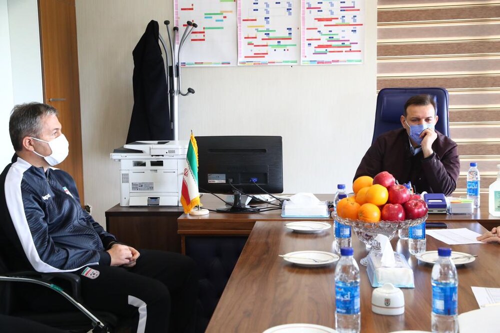 سفر جداگانه اسکوچیچ و عزیزی خادم به قطر