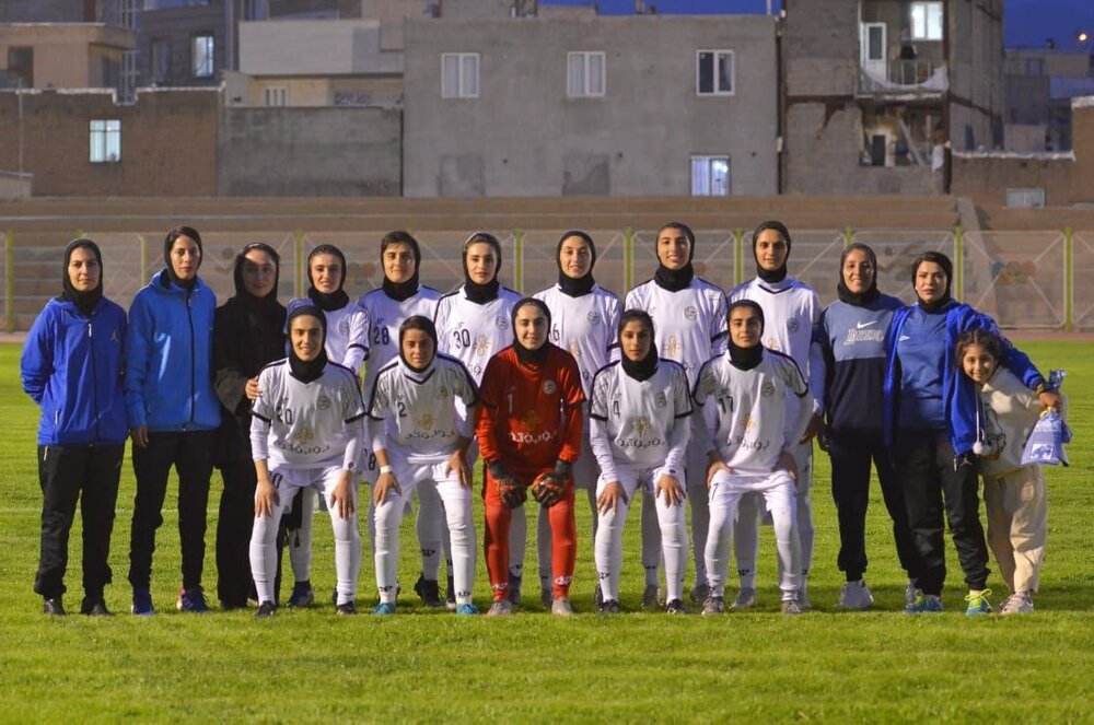 سقوط بانوان فوتبالیست کردستانی به رده هفتم لیگ برترکشور