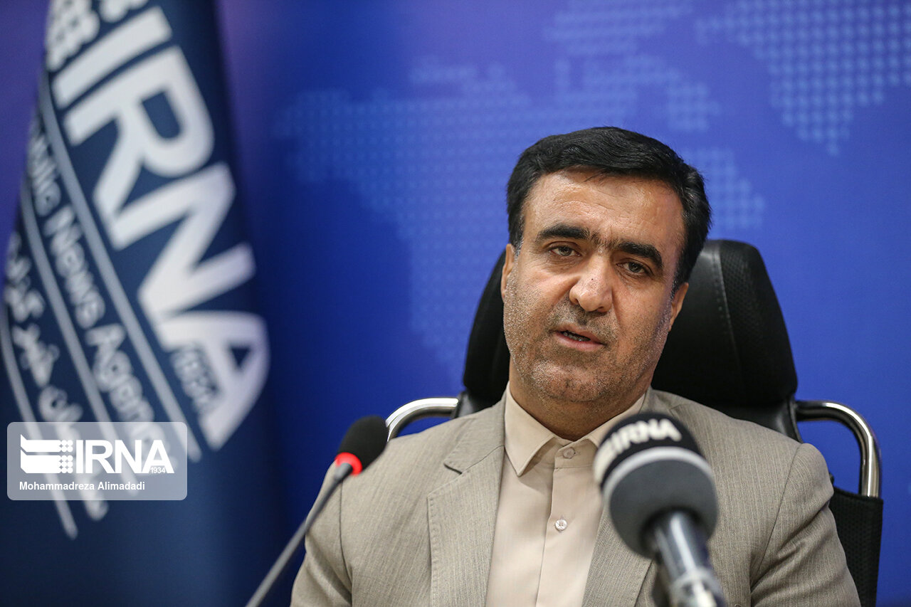 سلاجقه: برای نرسیدن آب به تالاب هامون دستهایی در کار است