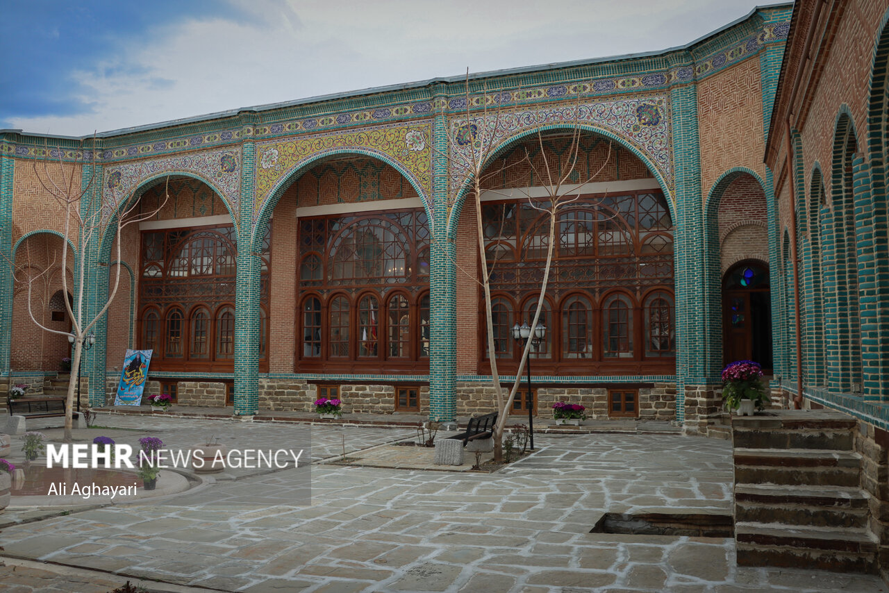 سمفونی رنگ‌ها در مدرسه هدایت ارومیه