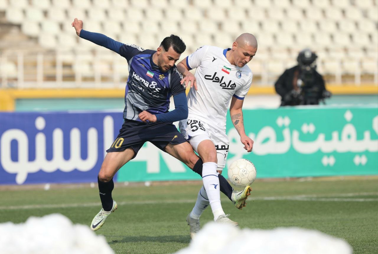 سه بازیکن استقلال درخطر محرومیت/کدام بازیکن به قلعهنویینمیرسد؟