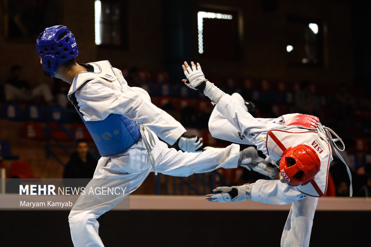 سه تیم به مرحله بعد صعود کردند/ برتری جباری و شکست یعقوبی