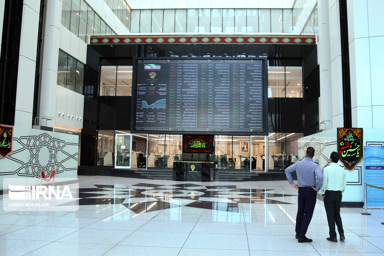 سهام به عنوان وثیقه در نظر گرفته میشود / لزوم تسریع در ثبت افزایش سرمایه سهامداران