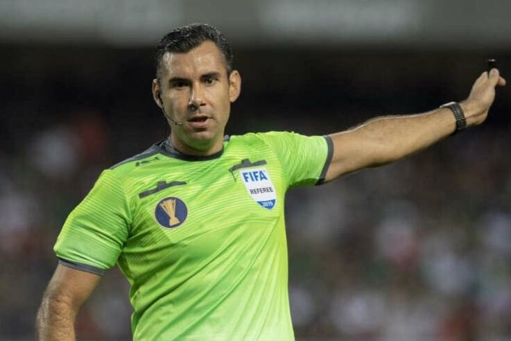 سوت بازی ایران و ولز در دست داور ۳۶ ساله