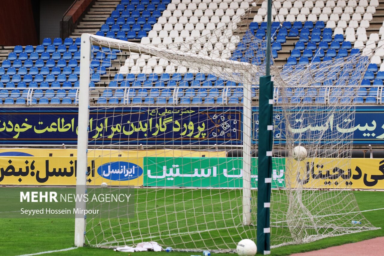 سپاهان با شکست به رختکن رفت