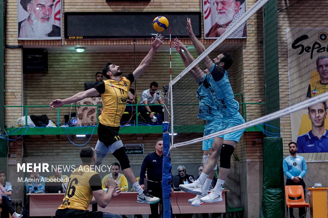 سپاهان با پیروزی قاطع ۳ بر صفر از سد شهرداری ارومیه گذشت