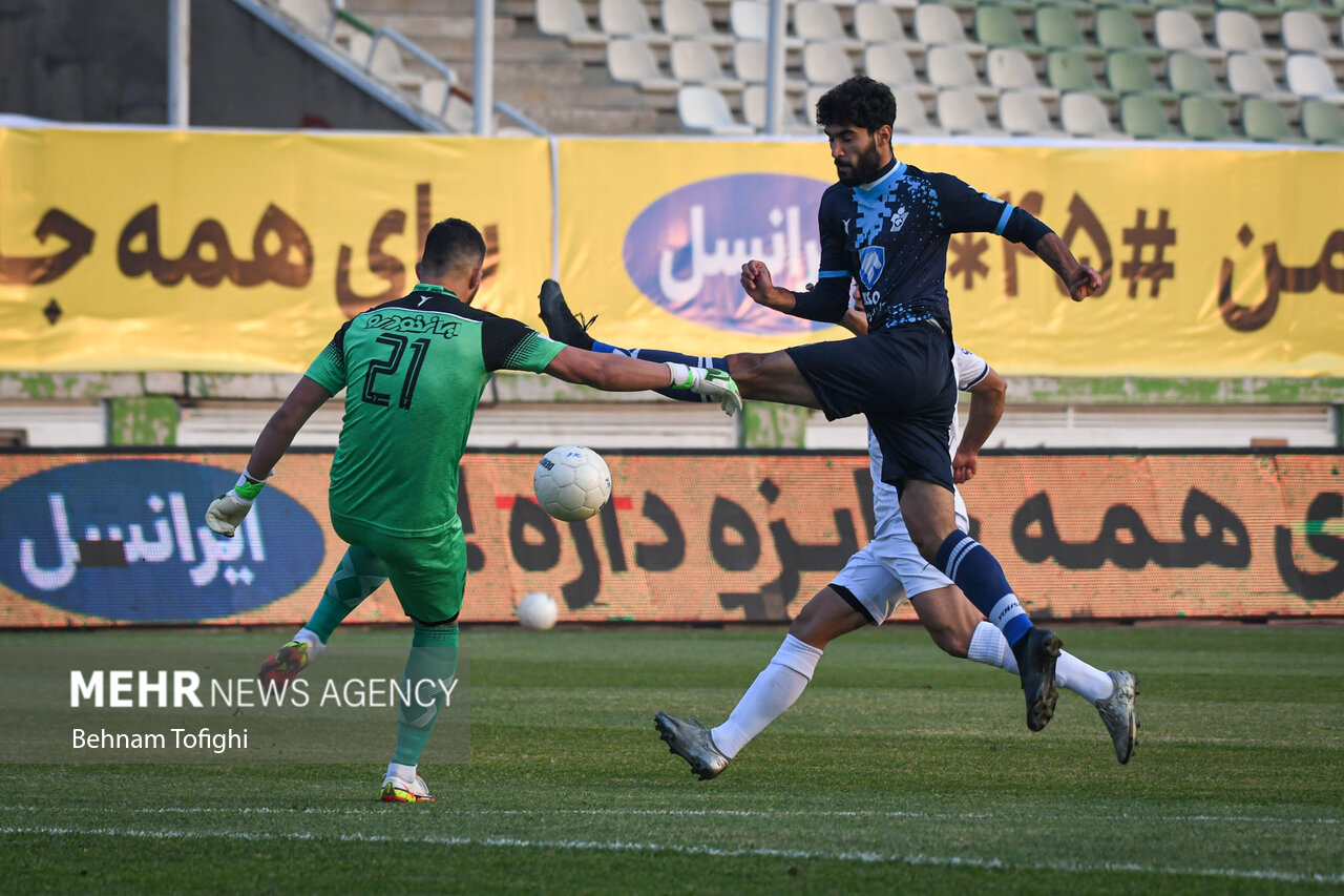 سپاهان برابر پیکان شکست خورد/ خدمت حسینی به استقلال و پرسپولیس!