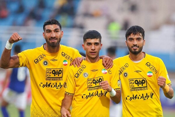 سپاهان به سختی از سد قعرنشین گذشت/ زردها جای پرسپولیس راگرفتند