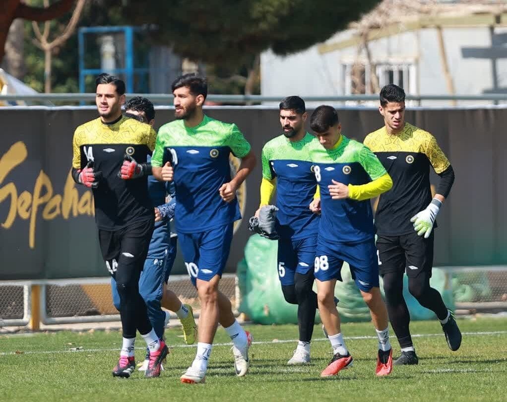 سپاهان صبح سهشنبه راهی عربستان میشود