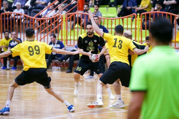 سپاهان صدرنشین باقی ماند/ زغالسنگ بالاخره به پیروزی رسید