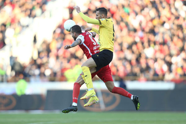 سپاهان منتظر پایان بازی نماند/ گل ما به پرسپولیس سوخت!