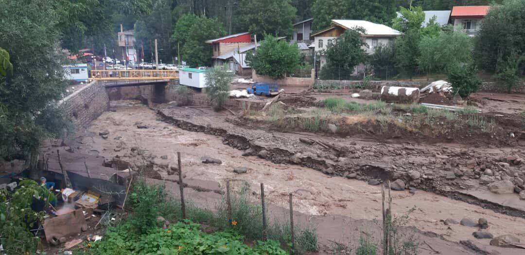 سیلاب همچنان در روستاهای طالقان می تازد + فیلم
