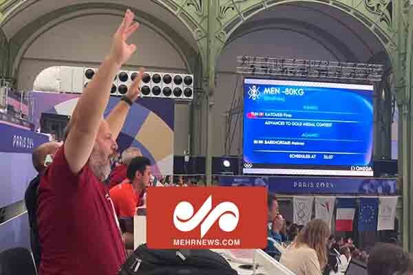 شادی تونسیها پس از پیروزی برابر حریف آمریکایی و صعود به
فینال