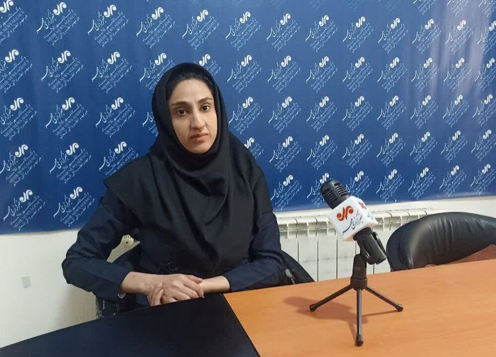 شاعر کردستانی: هنر بدون حمایت پژمرده میشود