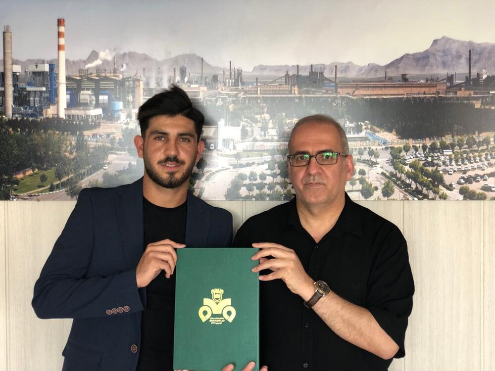 شاگرد تارتار به ذوب آهن پیوست