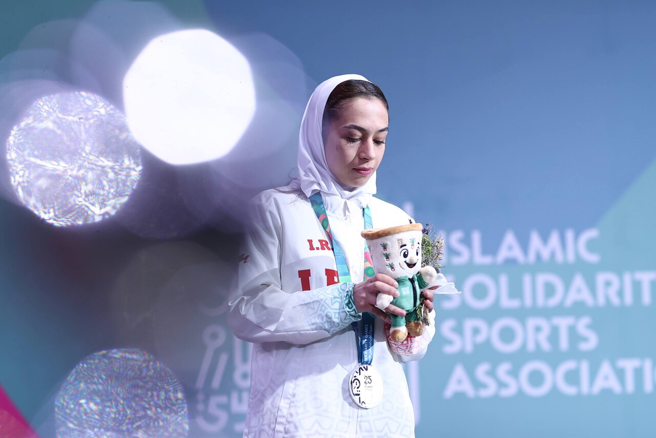 شب تمام نقرهای سفیران اقتدار در ریاض/ دخترانی که طلا دوست نداشتند