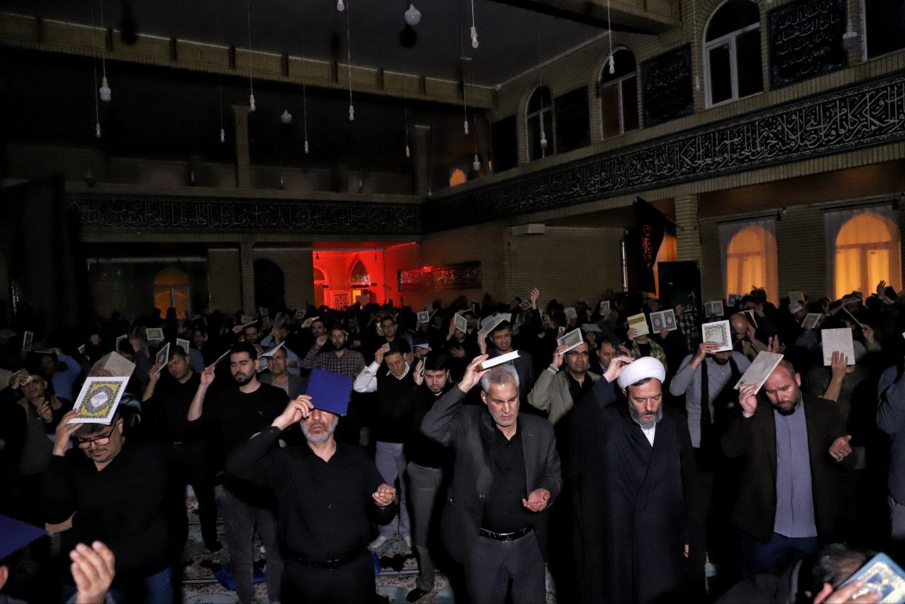 شب‌های قدر در بیجار با طنین نوای الهی العفو شب زنده‌داران