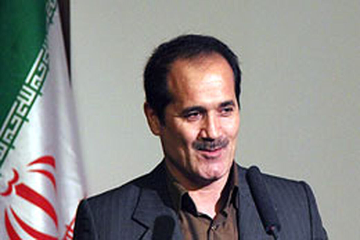 شرط اصلی برون رفت از چالشهای بینالمللی حضور مردم درانتخابات است