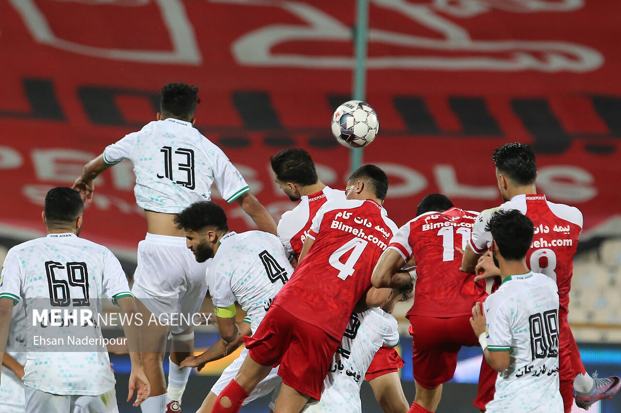 شروع فصل جدید فوتبال با اتفاقات بیسابقه/ لیگ ۲۴ با عیار
پایین!