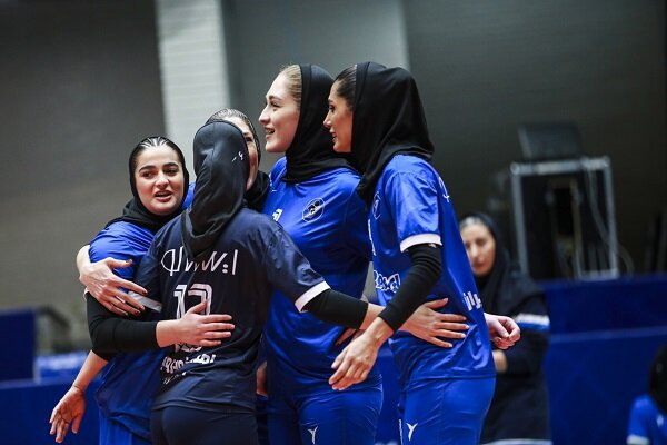 ششمین برد پیکانیها/صعود دو پلهای نماینده امیدیه در لیگ والیبال