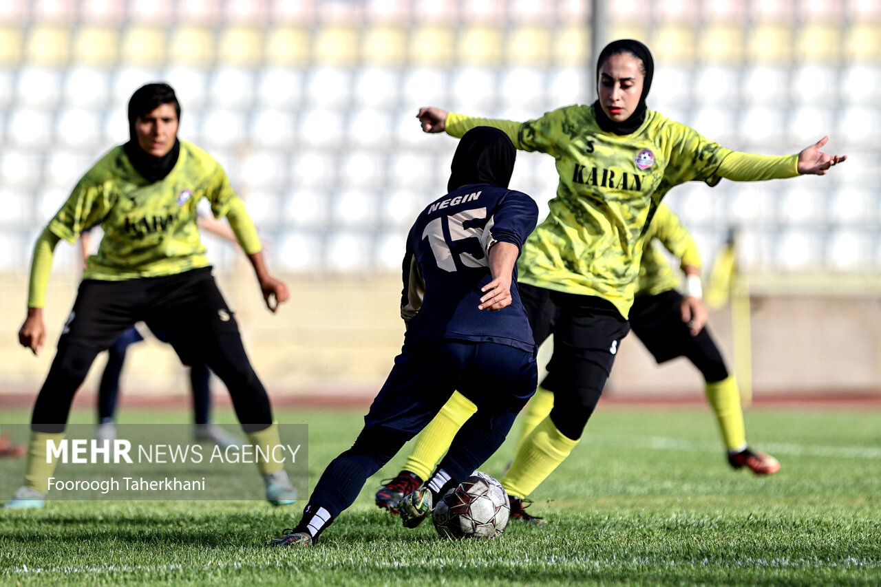 شمارش معکوس برای لیگ متفاوت فوتبال بانوان؛ خاتون بم برابر مدعیان جدید