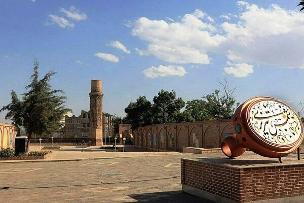 شمس و مولانا منادیان مهرورزی، صلح و دوستی در جهان
هستند
