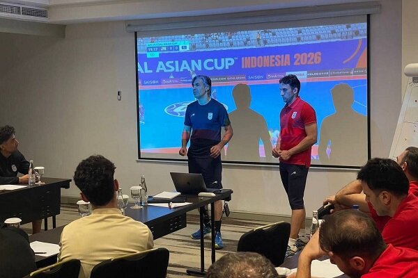 شمسایی خطاب به بازیکنان فوتسال: مثل قهرمانها بازی کنید