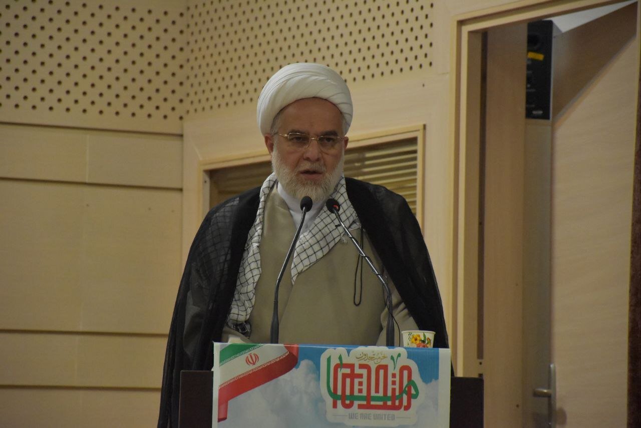 شهدا الگویی همیشگی برای مردم ایران و آزادی خواهان دنیاهستند