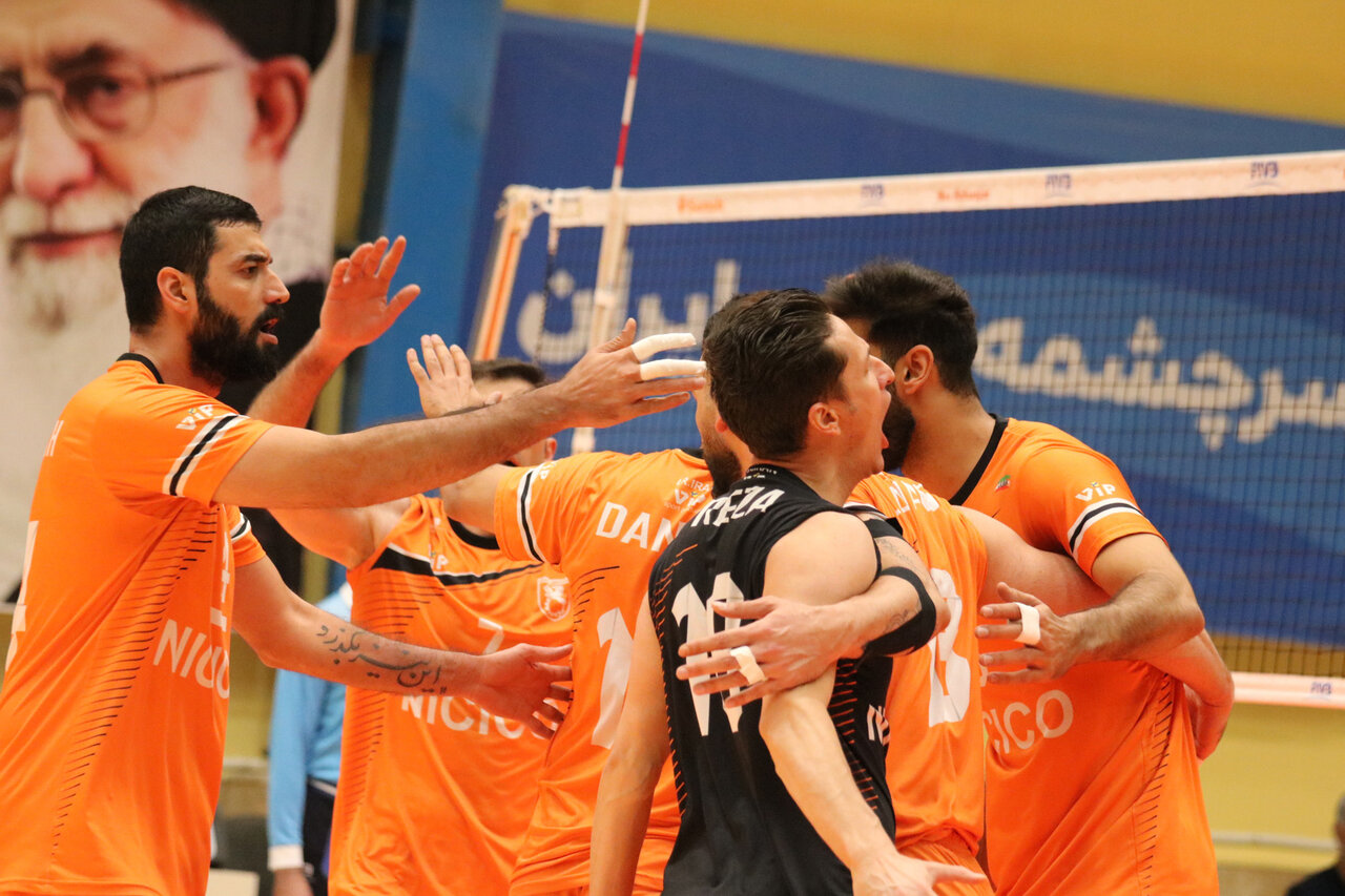 شهداب و مس پیروز شدند/ صعود سه پلهای مدافع عنوان قهرمانی