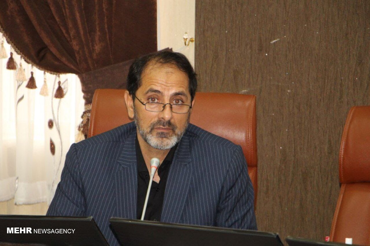 شهرداری را از حوزه سیاست به عمران و آبادانی بازمی‌گردانم