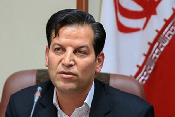 شهرداری شیشهای را در اراک محقق خواهم کرد