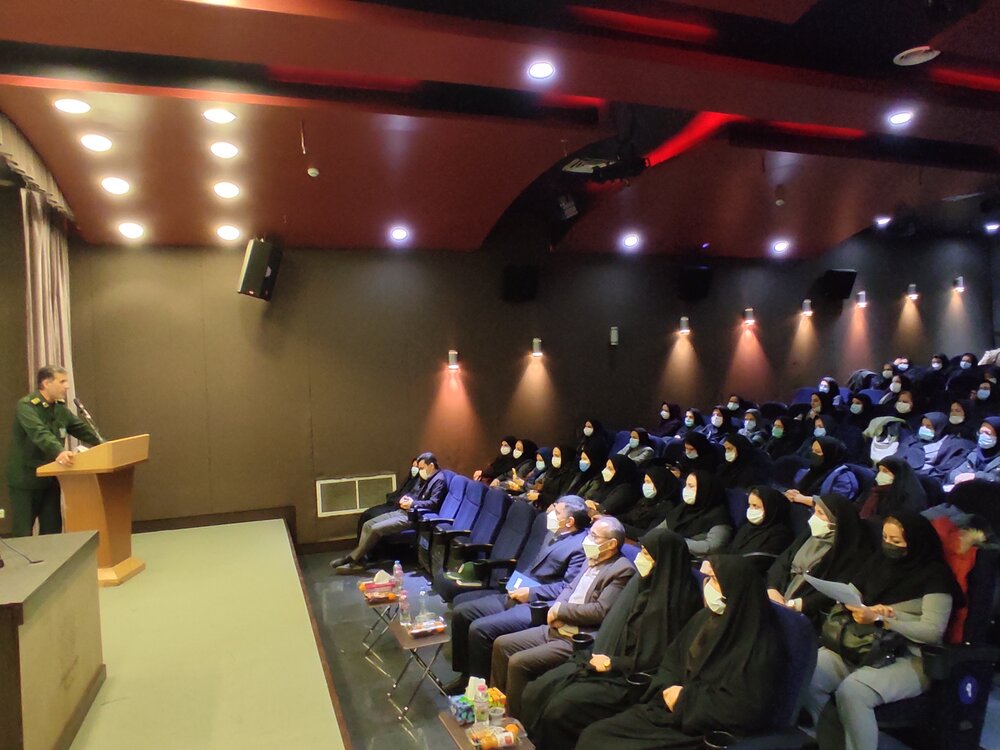 شهید سلیمانی محور مقاومت را تبدیل به جریان مقاومت کرد