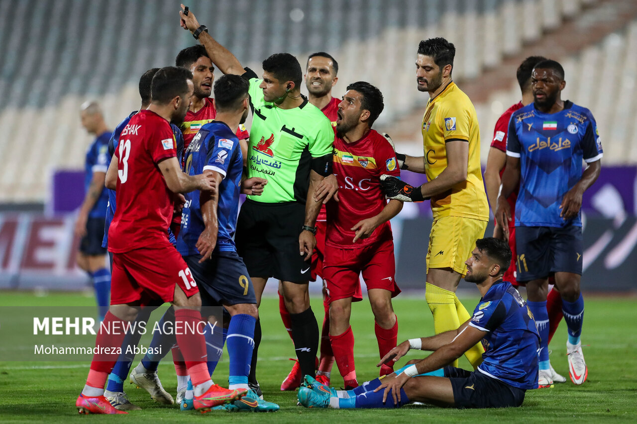 شوک «سوت» به استقلال و تعلل عجیب پرسپولیس/ یک تیم طلسم را شکست!