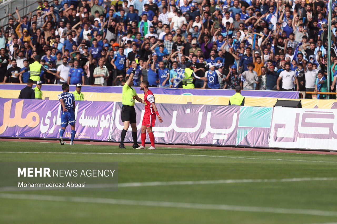 شکایت باشگاه استقلال از داور دربی/ چیزی از ارزشهای ما کم نمیشود