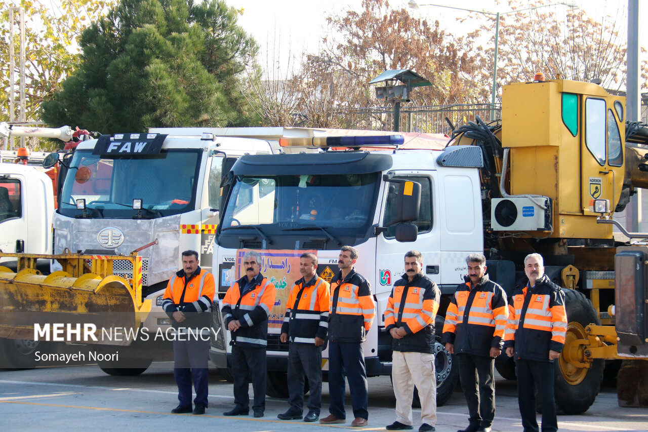 شکری: اجرای طرح زمستانی راهداری از دی ماه؛ ۶۹ اکیپ آماده باش شدند