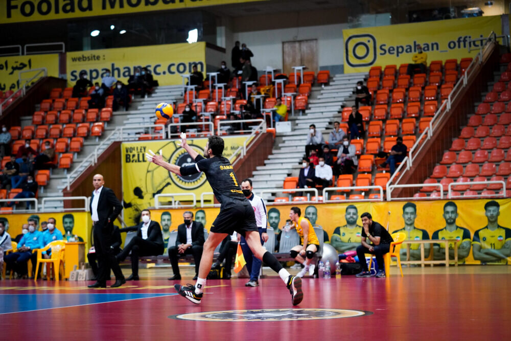 شکست تیم صدرنشین سپاهان مقابل تیم قعرنشین